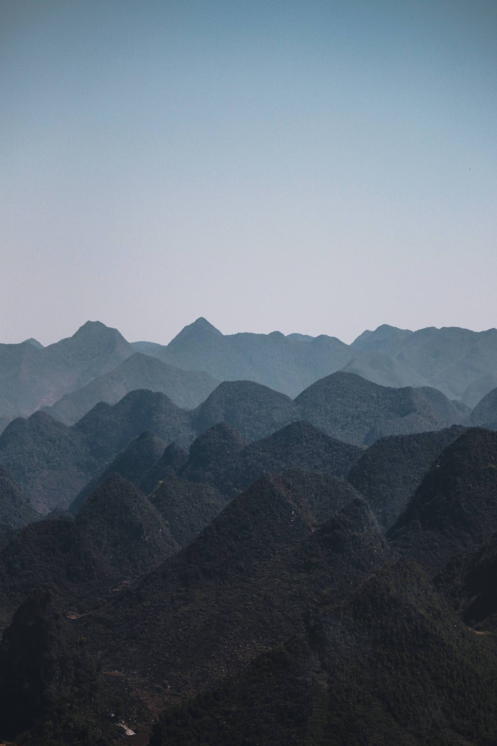 绿水青山间，古风山水画卷轻启详细内容1