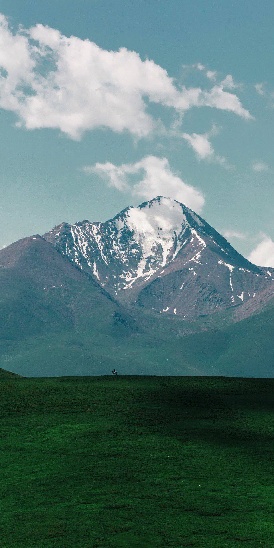 蜜桃雪山壁纸动态图片壁纸预览