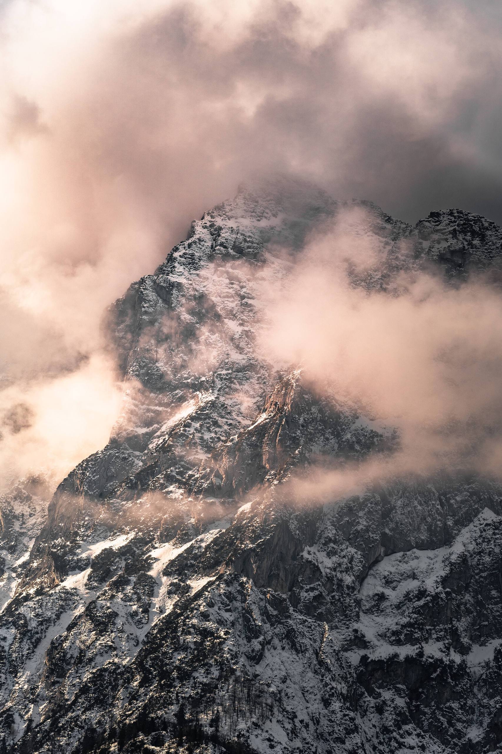 苹果雪山黑夜壁纸壁纸预览